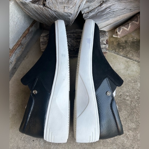 Giani Bernini memory foam comfortable slip on suede & leather shoes Sz-7.5. D - Picture 8 of 11